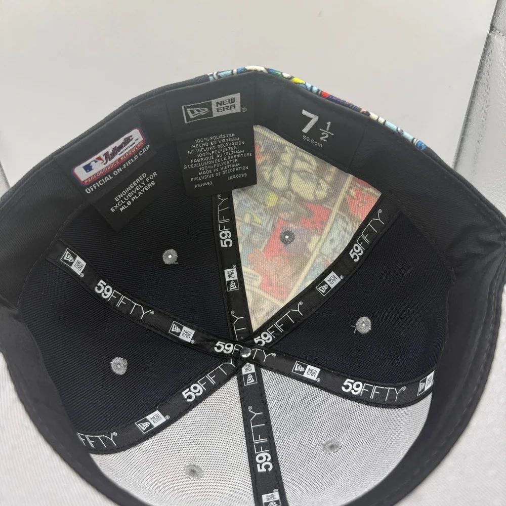 New Era 59FIFTY Low Profile NY Yankees Comic Graphic Fitted Hat 7 1/2 Navy Grey